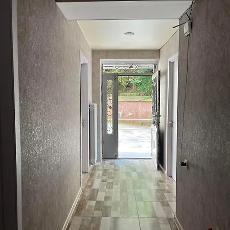 Მაკას Სასტუმრო Apartment Chiatura Exterior photo